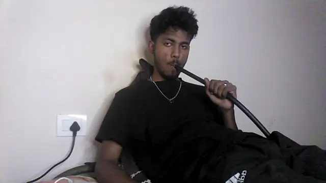 Snapshot of just_fucks chatting on October 19, 10:35 pm just fucks online show from October 19, 10:35 pm