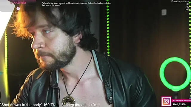 just maxii online show from November 8, 12:03 am