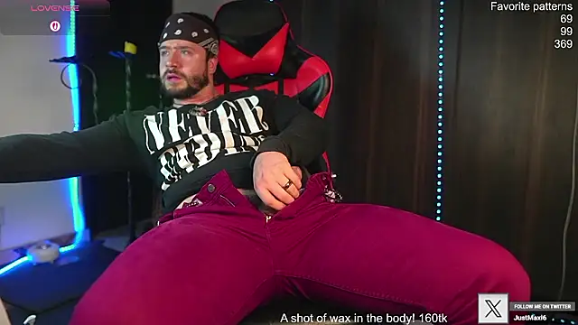 just maxii online show from February 3, 2:53 am