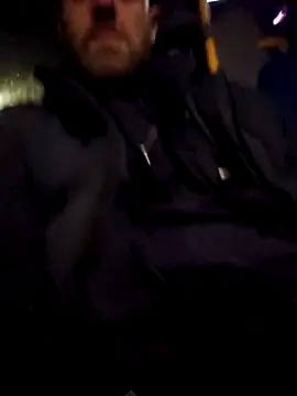 eltoulou online show from January 4, 9:09 pm