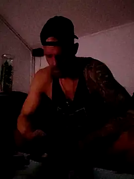 eltoulou online show from March 5, 1:21 am