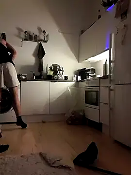 eltoulou online show from February 17, 1:15 am