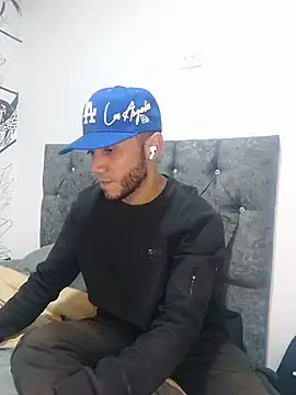  MatScott  online show from January 16, 3:20 am