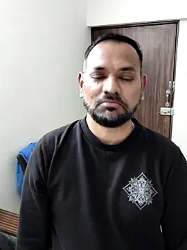 Snapshot of lovbombayduck11 chatting on September 22, 6:57 am lovbombayduck11 online show from September 22, 6:57 am