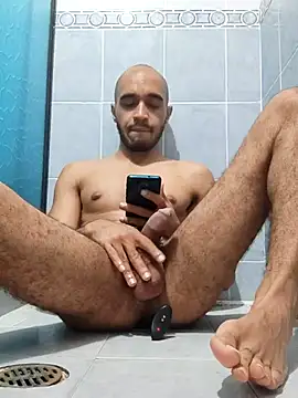 Juanroom online show from April 1, 9:45 pm