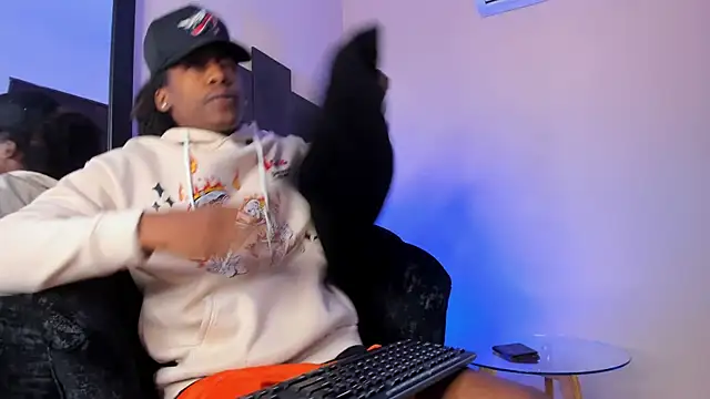 BRYXXXON1 online show from March 7, 2:12 pm