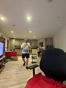 LondonTeffy online show from June 11, 9:13 pm