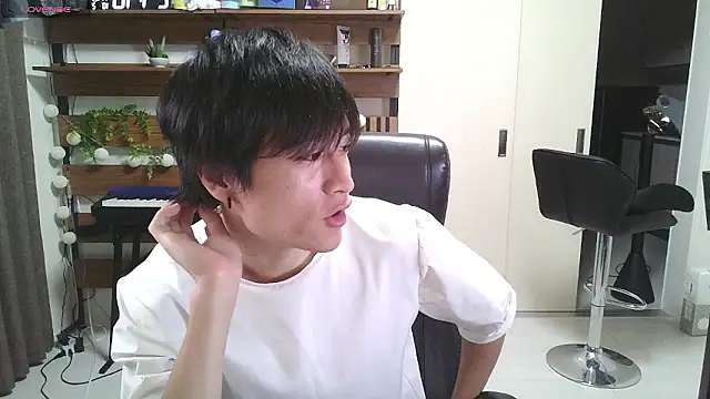 Snapshot of IroManager chatting on October 2, 12:42 pm IroManager online show from October 2, 12:42 pm