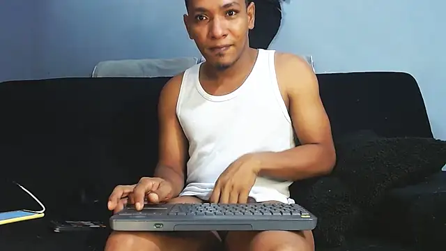 Grandeygruesa1 online show from November 16, 7:32 am