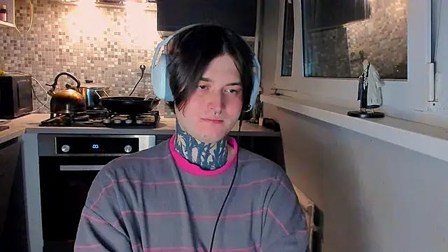  torfin  online show from February 23, 10:00 pm