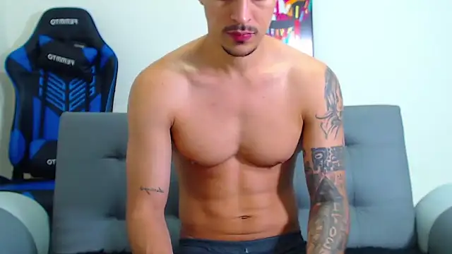 Tristan-bm online show from December 2, 8:31 pm