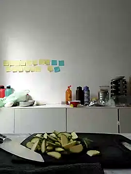 Snapshot of bammbammm chatting on December 23, 7:41 pm bammbammm online show from December 23, 7:41 pm