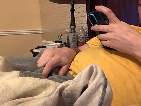 Snapshot of Hebrewhammers42 chatting on January 21, 6:45 am Hebrewhammers42 online show from January 21, 6:45 am