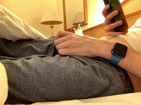 Snapshot of Hebrewhammers42 chatting on December 28, 8:36 pm Hebrewhammers42 online show from December 28, 8:36 pm