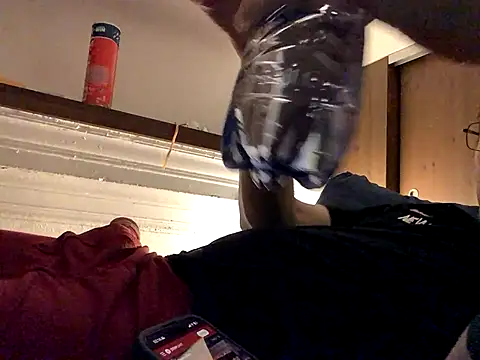 Snapshot of Hebrewhammers42 chatting on December 7, 1:15 am Hebrewhammers42 online show from December 7, 1:15 am