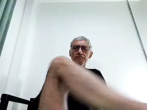 Snapshot of BIGUNCUTHARDCOCK chatting on January 3, 11:25 am BIGUNCUTHARDCOCK online show from January 3, 11:25 am