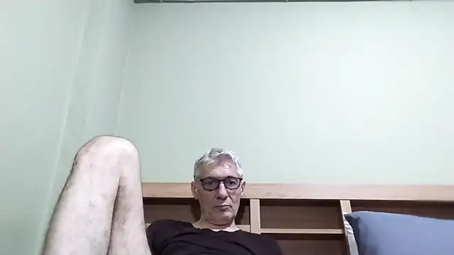 Snapshot of BIGUNCUTHARDCOCK chatting on October 8, 1:54 am BIGUNCUTHARDCOCK online show from October 8, 1:54 am