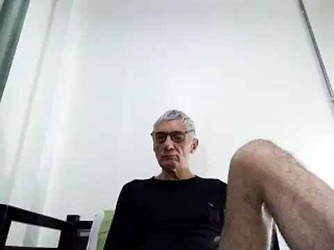 Snapshot of BIGUNCUTHARDCOCK chatting on January 7, 12:34 am BIGUNCUTHARDCOCK online show from January 7, 12:34 am
