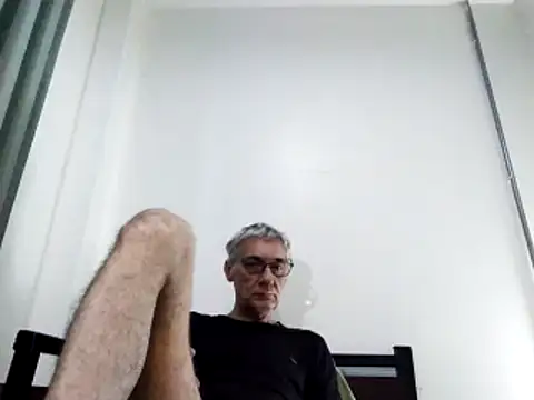 Snapshot of BIGUNCUTHARDCOCK chatting on February 3, 12:36 am BIGUNCUTHARDCOCK online show from February 3, 12:36 am