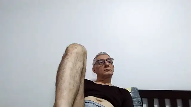 BIGUNCUTHARDCOCK online show from March 6, 1:02 am