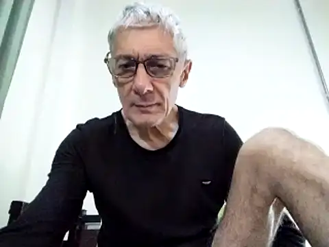 Snapshot of BIGUNCUTHARDCOCK chatting on January 10, 12:49 am BIGUNCUTHARDCOCK online show from January 10, 12:49 am
