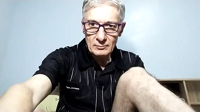 Snapshot of BIGUNCUTHARDCOCK chatting on September 10, 2:21 am BIGUNCUTHARDCOCK online show from September 10, 2:21 am