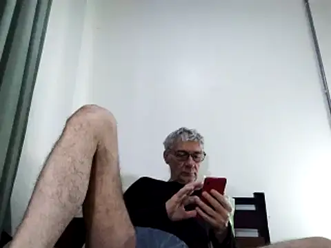 Snapshot of BIGUNCUTHARDCOCK chatting on February 21, 1:00 am BIGUNCUTHARDCOCK online show from February 21, 1:00 am