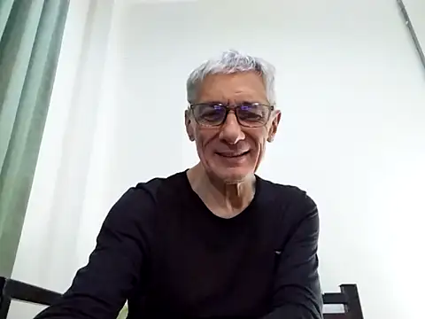 Snapshot of BIGUNCUTHARDCOCK chatting on January 1, 11:27 am BIGUNCUTHARDCOCK online show from January 1, 11:27 am