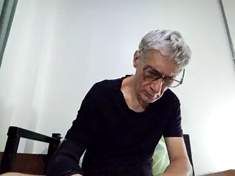 Snapshot of BIGUNCUTHARDCOCK chatting on February 17, 2:42 am BIGUNCUTHARDCOCK online show from February 17, 2:42 am