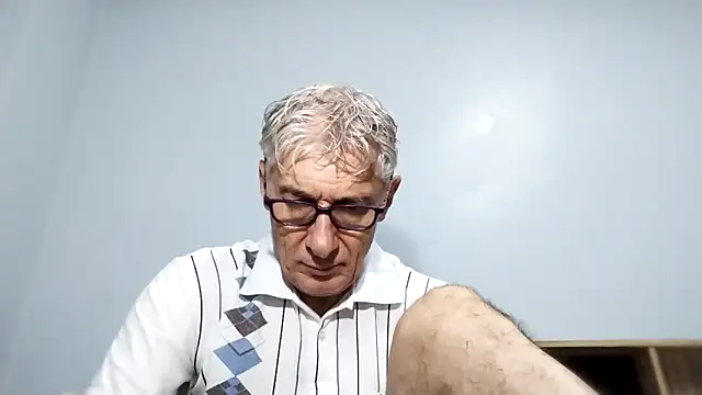 Snapshot of BIGUNCUTHARDCOCK chatting on September 11, 2:32 am BIGUNCUTHARDCOCK online show from September 11, 2:32 am