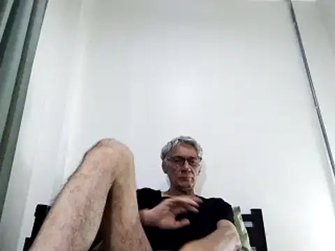 Snapshot of BIGUNCUTHARDCOCK chatting on March 21, 12:29 am BIGUNCUTHARDCOCK online show from March 21, 12:29 am