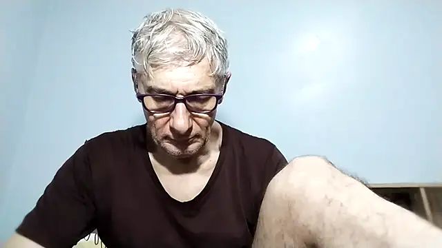 Snapshot of BIGUNCUTHARDCOCK chatting on September 14, 2:35 am BIGUNCUTHARDCOCK online show from September 14, 2:35 am