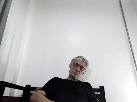 Snapshot of BIGUNCUTHARDCOCK chatting on March 13, 11:51 am BIGUNCUTHARDCOCK online show from March 13, 11:51 am