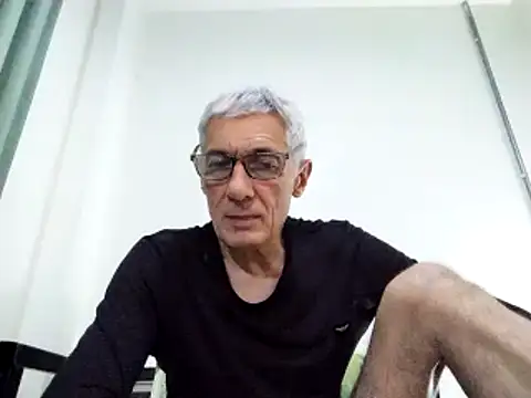 Snapshot of BIGUNCUTHARDCOCK chatting on January 5, 11:15 am BIGUNCUTHARDCOCK online show from January 5, 11:15 am