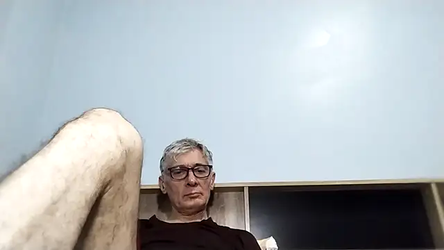 Snapshot of BIGUNCUTHARDCOCK chatting on September 23, 6:24 am BIGUNCUTHARDCOCK online show from September 23, 6:24 am