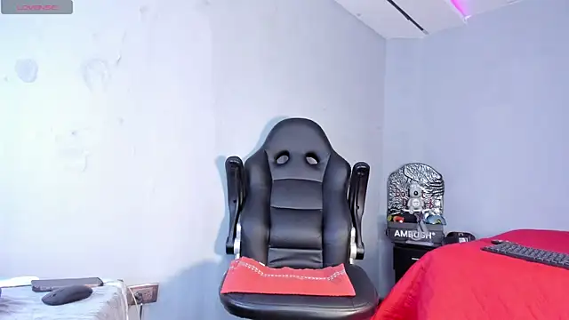 Dancelwashington online show from February 28, 9:03 pm