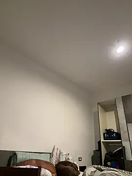 hugoprada online show from January 8, 9:12 pm