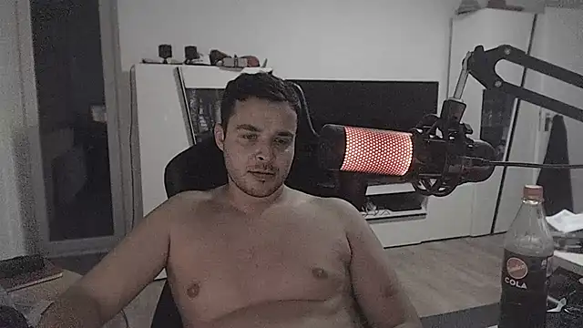 SharkLuigi online show from August 8, 10:28 pm