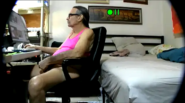 jamietbackcockslut online show from December 9, 1:04 pm