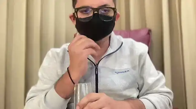 slavekinky001 online show from February 13, 7:31 pm