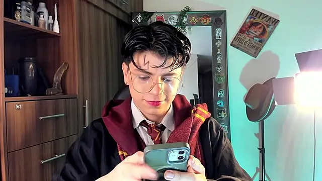 marckalexis online show from November 1, 12:04 am