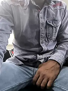 toxicboy121212 online show from February 19, 1:17 pm