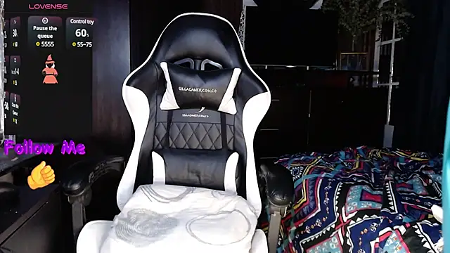 the dog lian online show from January 19, 11:01 am