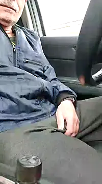 bottomhairy online show from December 19, 11:18 am