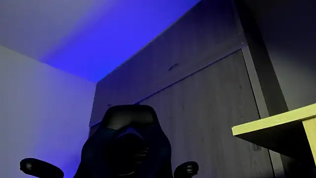 male pussy online show from November 4, 2:34 am