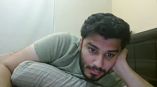 Snapshot of robintoit chatting on December 6, 4:47 am robintoit online show from December 6, 4:47 am