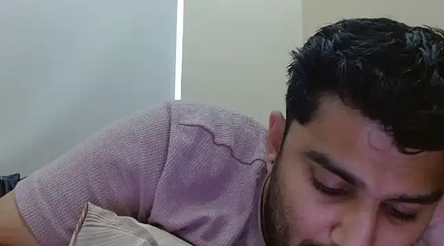 Snapshot of robintoit chatting on March 18, 6:28 am robintoit online show from March 18, 6:28 am