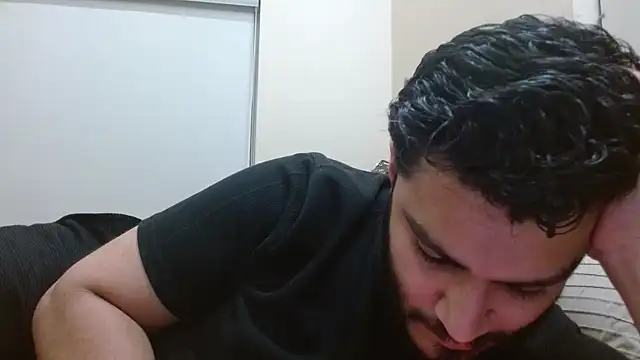 Snapshot of robintoit chatting on September 27, 6:28 pm robintoit online show from September 27, 6:28 pm