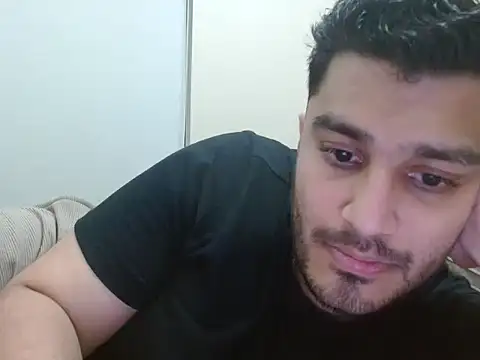Snapshot of robintoit chatting on October 10, 4:34 pm robintoit online show from October 10, 4:34 pm