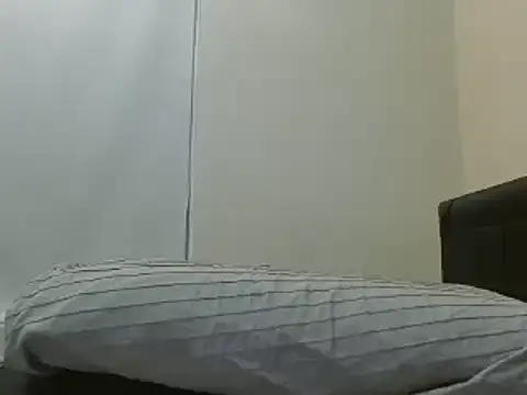 Snapshot of robintoit chatting on January 12, 3:28 am robintoit online show from January 12, 3:28 am